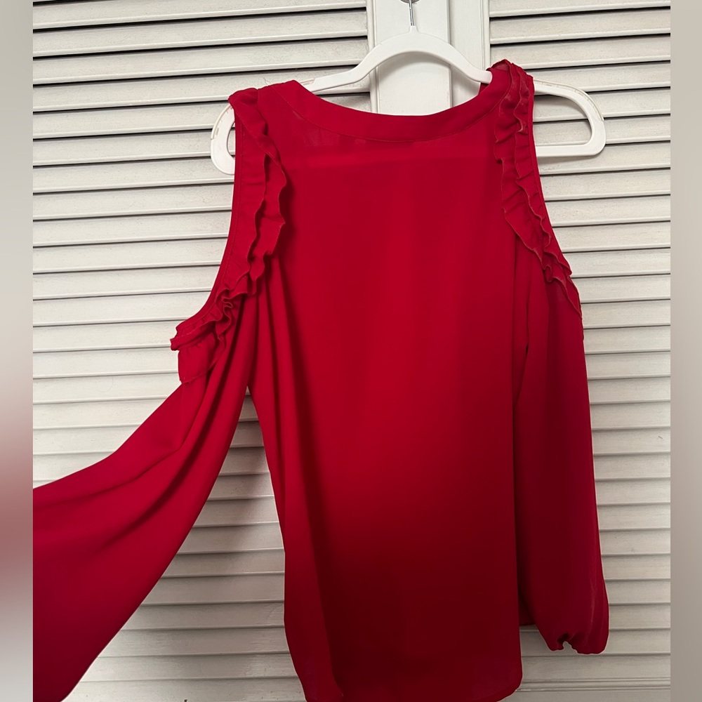 Red Open Shoulder blouse Size Small - Picture 8 of 10